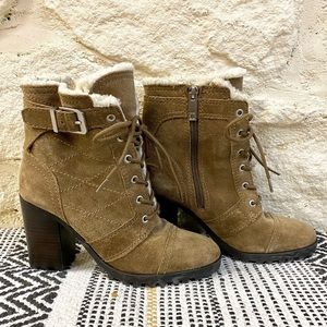 **LAST CHANCE** Ivanka Trump Lace Up Gentry